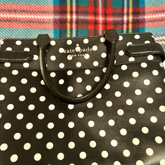 Kate Spade, polka dot! My favorite! Great condition! - Picture 2 of 3